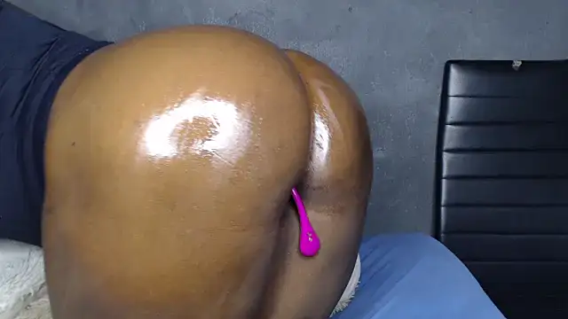 Snapshot of hotassxx95 chatting on February 2026 07:40:01 PM hotassxx95 online show from February 2026 07:40:01 PM