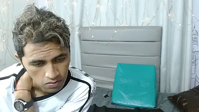 Cecilia and Carlos online show from February 2026 08:33:01 AM