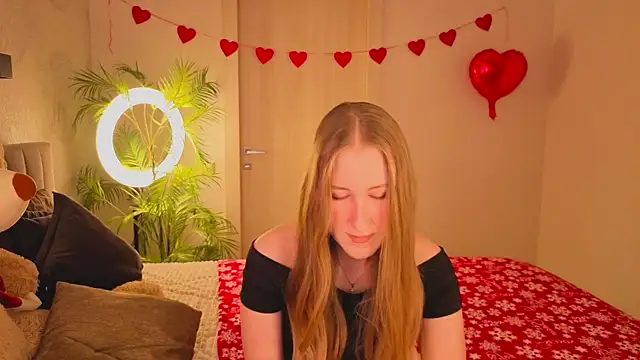 Snapshot of CassieReborn chatting on February 2026 03:43:02 PM CassieReborn online show from February 2026 03:43:02 PM