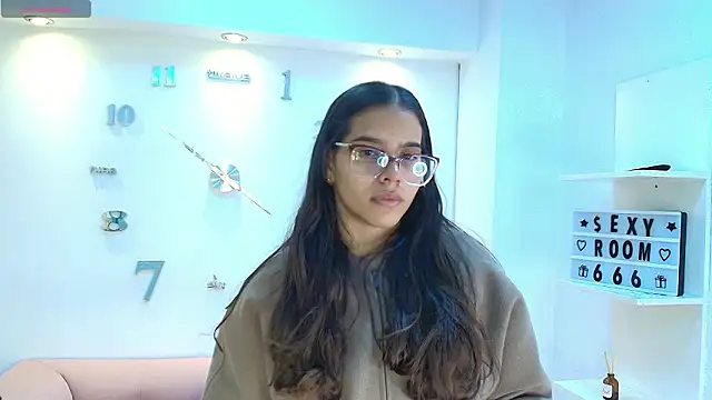 Snapshot of Luna_Millers chatting on February 2026 03:34:02 AM Luna Millers online show from February 2026 03:34:02 AM