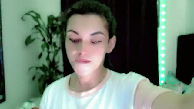 NathalialLooes online show from July 2026 12:36:01 AM