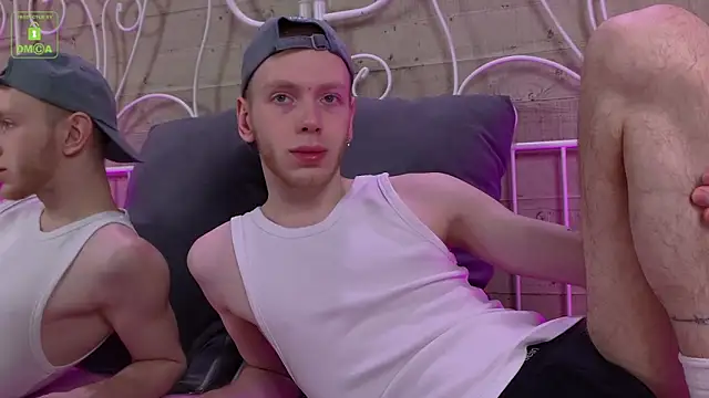 Snapshot of ZidNevil chatting on February 2026 10:22:02 AM ZidNevil online show from February 2026 10:22:02 AM