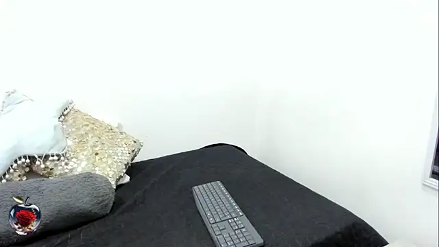 Snapshot of KimberlyVelez_ chatting on February 2026 07:53:02 PM KimberlyVelez online show from February 2026 07:53:02 PM