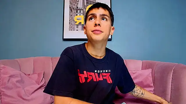 Snapshot of Aron_pulse chatting on February 2026 02:16:02 PM Aron pulse online show from February 2026 02:16:02 PM