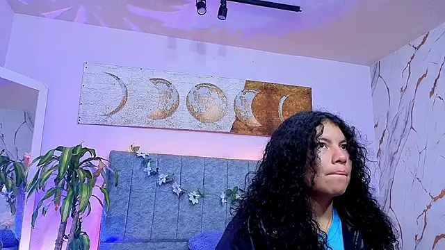 Snapshot of Zoe-yanin chatting on February 2026 11:36:02 AM Zoe-yanin online show from February 2026 11:36:02 AM