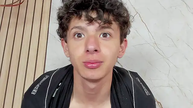 Snapshot of David_Roy_ chatting on February 2026 01:19:01 PM David Roy online show from February 2026 01:19:01 PM