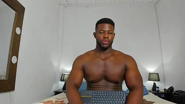 James McBoy online show from April 2026 07:58:02 PM