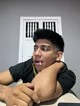 Thiago Olsen online show from February 2026 10:52:02 PM