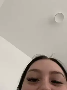 nikkiuk online show from February 2026 09:58:02 AM