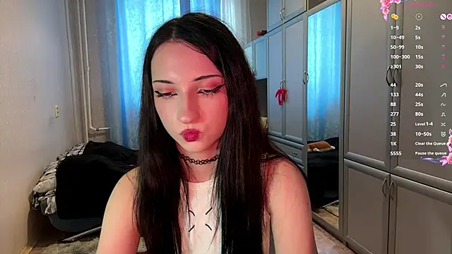 Snapshot of UrBabeLuna chatting on March 2026 01:48:02 PM UrBabeLuna online show from March 2026 01:48:02 PM