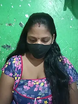 Snapshot of Parul-009 chatting on June 2026 04:26:02 AM Parul-009 online show from June 2026 04:26:02 AM