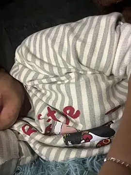 Snapshot of Violin_xue chatting on February 2026 09:49:01 PM Violin xue online show from February 2026 09:49:01 PM