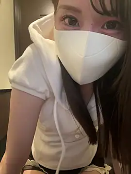 Snapshot of momo_mm chatting on May 2026 05:57:02 AM momo mm online show from May 2026 05:57:02 AM