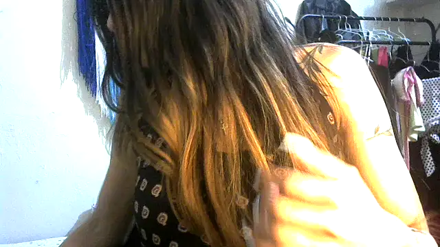 Snapshot of call_me_babyy chatting on April 2026 04:15:02 PM call me babyy online show from April 2026 04:15:02 PM