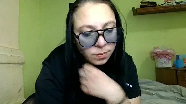 MillaSourety online show from April 2026 07:03:02 AM