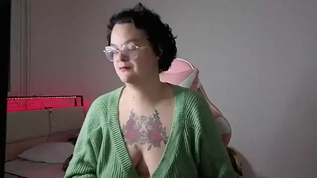 Snapshot of lunatigre4 chatting on February 2026 09:41:01 PM lunatigre4 online show from February 2026 09:41:01 PM