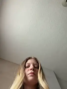 Snapshot of Paige_love chatting on March 2026 01:05:02 PM Paige love online show from March 2026 01:05:02 PM