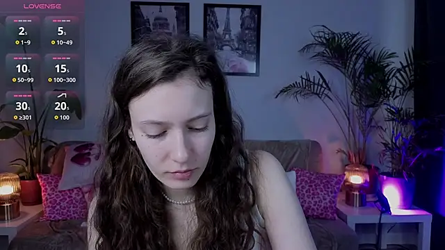 Snapshot of VioletaBloom chatting on February 2026 07:16:02 AM VioletaBloom online show from February 2026 07:16:02 AM