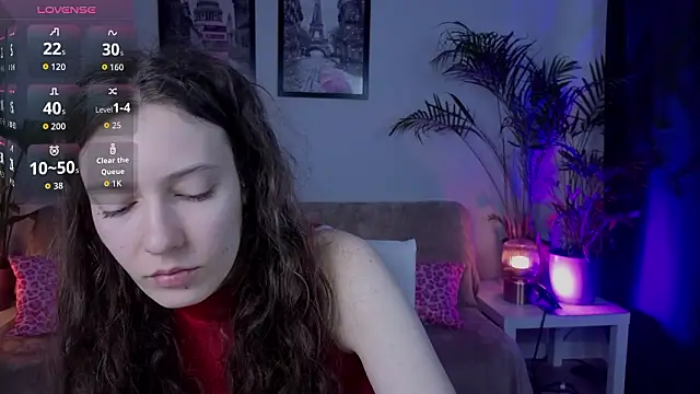 Snapshot of VioletaBloom chatting on February 2026 07:17:01 AM VioletaBloom online show from February 2026 07:17:01 AM