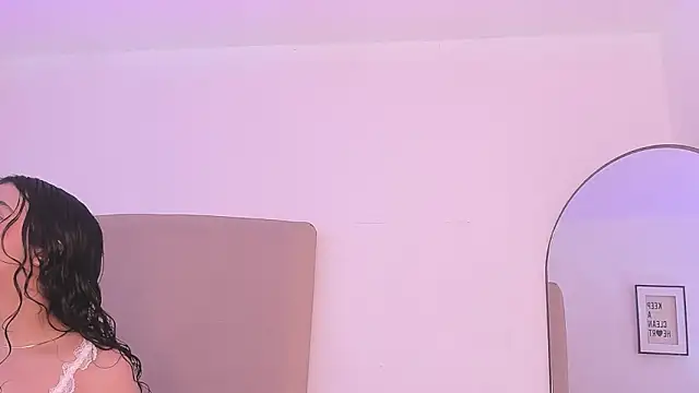 im tiffany  online show from February 2026 04:27:01 AM