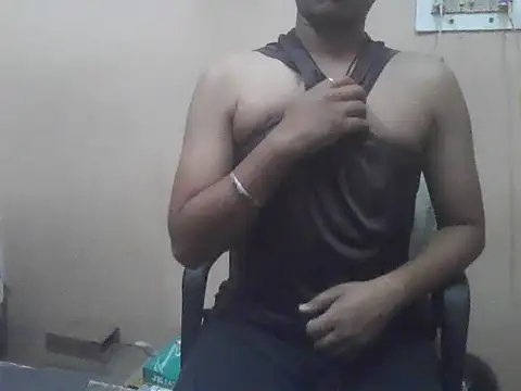 chocolatesboy143 online show from May 2026 05:06:01 PM