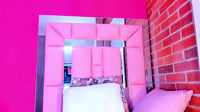 Baby doll XOXO online show from February 2026 12:15:02 PM