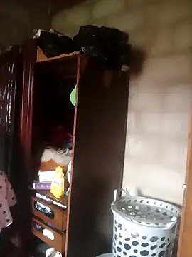 Snapshot of CurvyCutiexx3 chatting on February 2026 05:47:01 AM CurvyCutiexx3 online show from February 2026 05:47:01 AM