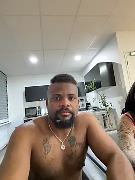 BigCatXLOfficial online show from April 2026 07:01:02 PM