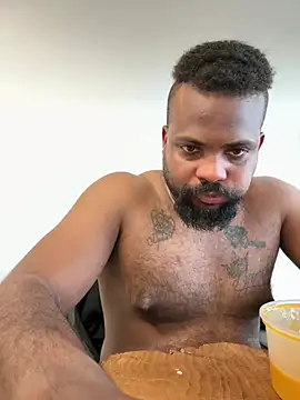 BigCatXLOfficial online show from April 2026 06:00:01 PM