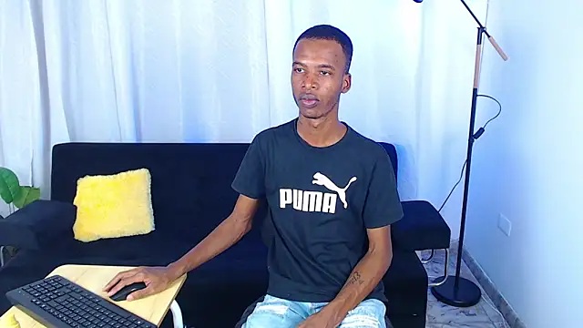 Snapshot of gusy_18 chatting on February 2026 08:27:01 PM gusy 18 online show from February 2026 08:27:01 PM