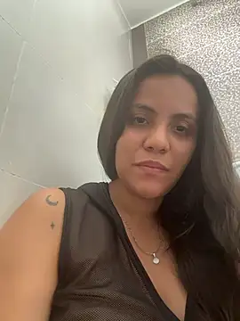 Snapshot of paulina_ponce chatting on February 2026 09:35:01 PM paulina ponce online show from February 2026 09:35:01 PM