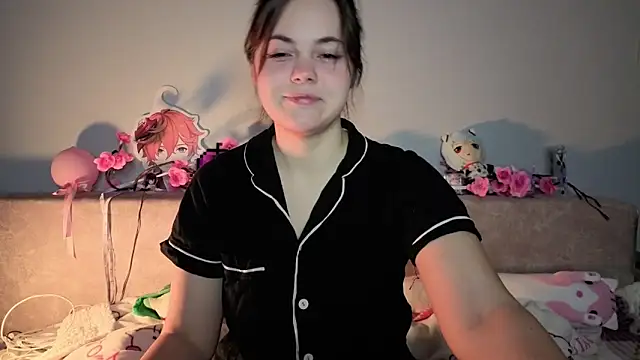 Snapshot of _momomochi_ chatting on March 2026 03:58:01 PM momomochi online show from March 2026 03:58:01 PM