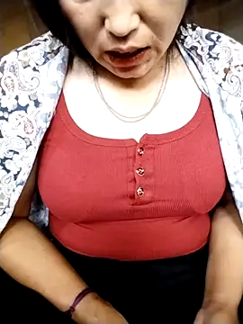 Snapshot of Tina-beo chatting on March 2026 01:00:01 AM Tina-beo online show from March 2026 01:00:01 AM