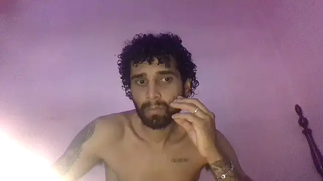 casal atrevido online show from May 2026 01:41:02 PM