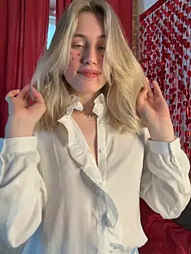 Snapshot of LovelyMiu chatting on February 2026 10:12:01 AM LovelyMiu online show from February 2026 10:12:01 AM