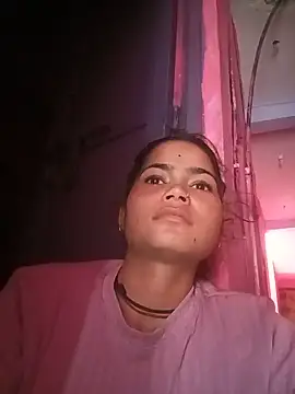Snapshot of Sunali_Bendre chatting on July 2026 10:30:01 AM Sunali Bendre online show from July 2026 10:30:01 AM