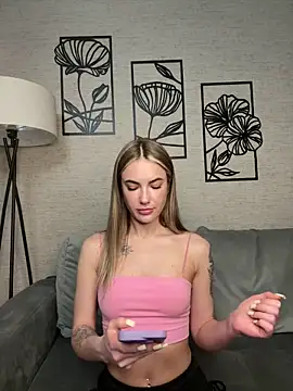 xXKelly bonb0nXx online show from March 2026 05:36:01 PM