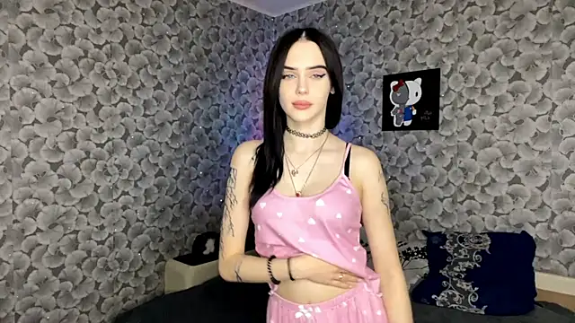 IeshaOsorio online show from April 2026 06:33:01 AM