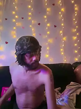 Snapshot of magic_man1085 chatting on February 2026 05:25:02 AM magic man1085 online show from February 2026 05:25:02 AM