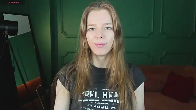  Tina Tayllor  online show from February 2026 09:37:02 PM