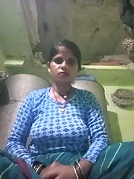 Snapshot of Pari_rathore chatting on February 2026 04:14:02 PM Pari rathore online show from February 2026 04:14:02 PM