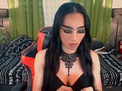 Snapshot of VeshtidaTS chatting on February 2026 08:30:02 AM VeshtidaTS online show from February 2026 08:30:02 AM