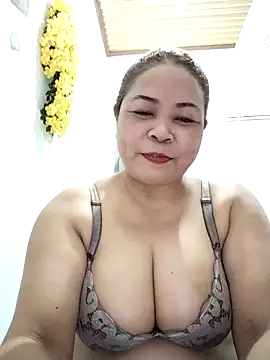 Snapshot of Baby-bigtits2026 chatting on April 2026 10:21:02 AM Baby-bigtits2026 online show from April 2026 10:21:02 AM