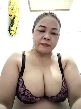 Snapshot of Baby-bigtits2026 chatting on May 2026 10:12:01 AM Baby-bigtits2026 online show from May 2026 10:12:01 AM