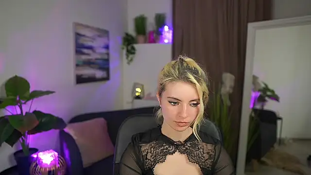 Jetpearl online show from April 2026 08:17:01 PM