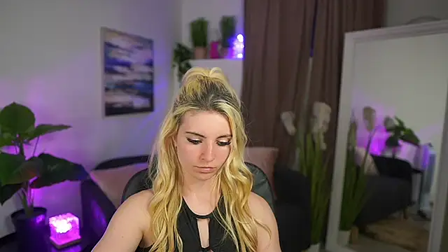 Jetpearl online show from April 2026 08:10:02 PM