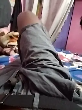 Snapshot of tamilpaiyan989 chatting on April 2026 07:15:01 PM tamilpaiyan989 online show from April 2026 07:15:01 PM