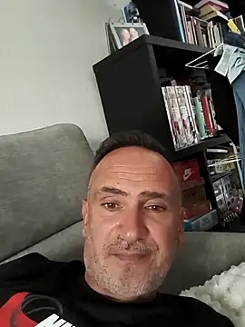 Snapshot of bobo672 chatting on April 2026 12:10:01 PM bobo672 online show from April 2026 12:10:01 PM