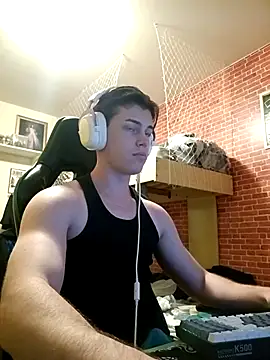 Hottiago online show from April 2026 09:01:02 PM