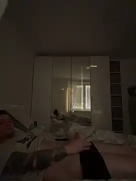 LubasOriginMen online show from April 2026 04:34:01 AM